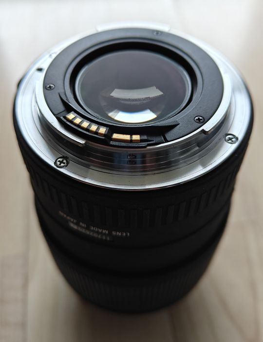 Obiektyw SIGMA 105mm f2.8 EX DG MACRO Canon EF