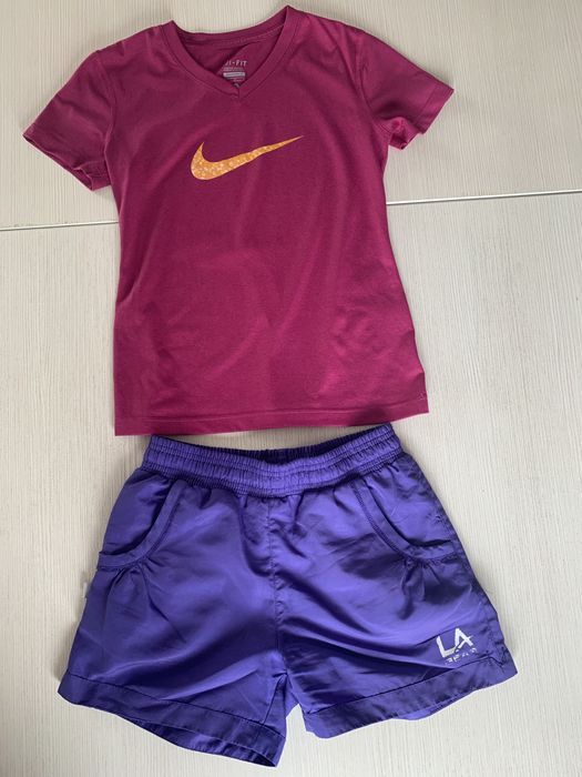 Koszulka dziewczęca nike 146-152+ spodenki