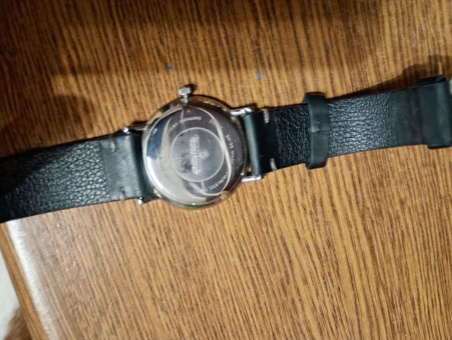 Candino швейцарський годинник