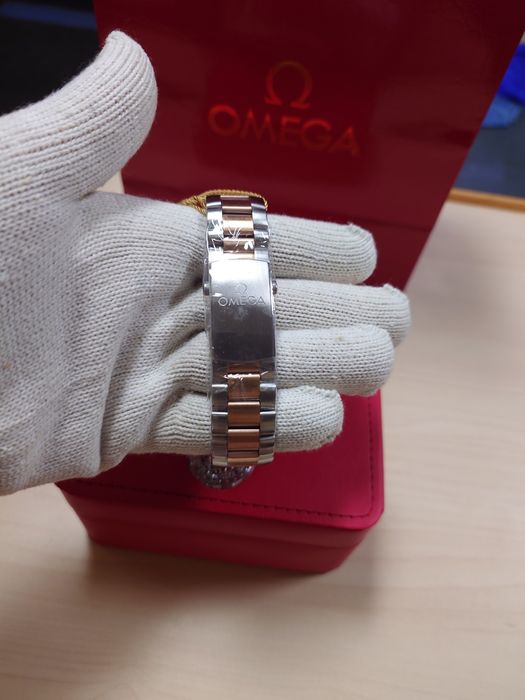 Omega Seamaster Planet Ocean 600M Master Chronometer Chronograph