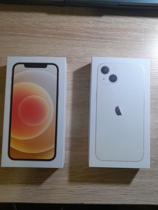 Пусті коробки від айфона