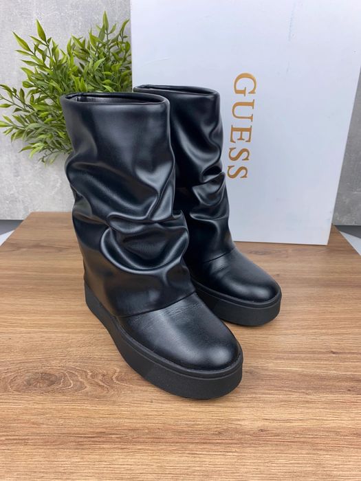 Buty Guess Guinna r. 36 - czarne botki na koturnie
