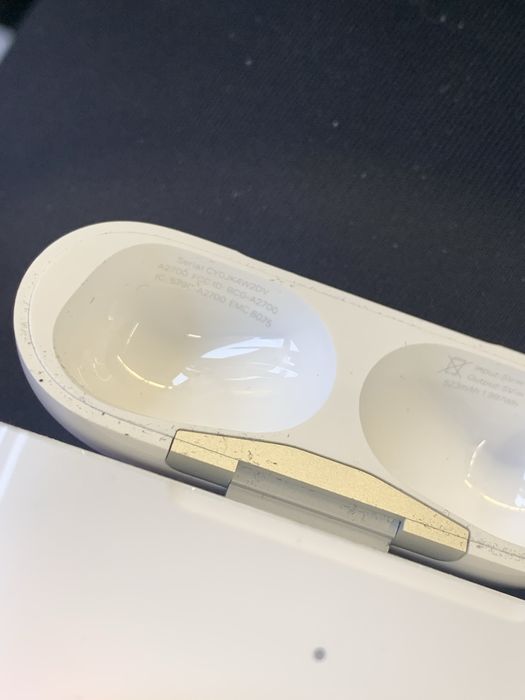 Продам кейс аірподс про 2 airpods pro 2 cays original