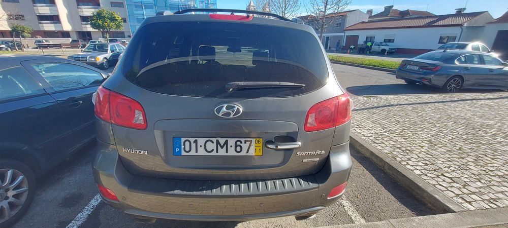 Hyundai Santa Fé 2.2 CRDi 2006, 7 lugares, motor avariado