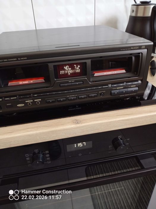 Sprzedam super zmieniarkę Technics sl-mc 410 z pilotem i cd textem