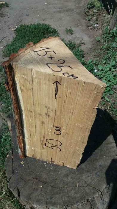 Дрова Дуб 50см Київ купить Дрова колоті Киев купити дрова рублені