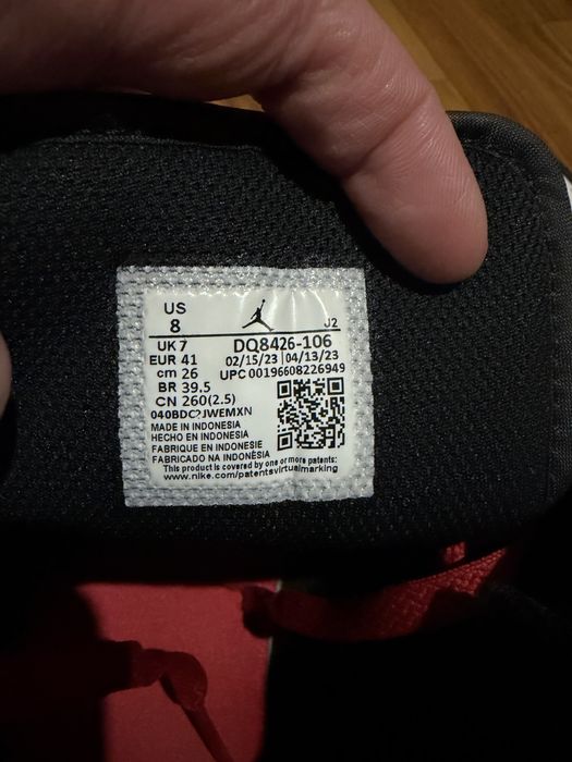 Кросівки Nike air jordan 1 mid  оригінал