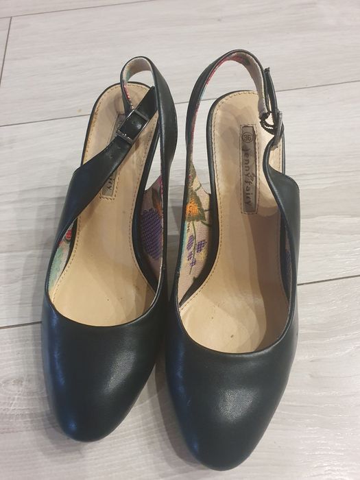Buty na obcasie szpilki 36