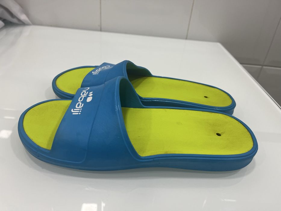 Chinelos Nabaiji Natação em bom estado
