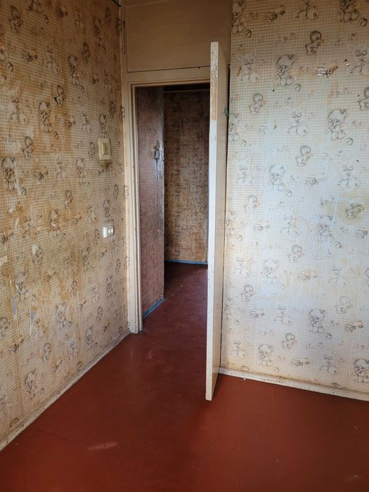 Продам 3-х комнатную квартиру, район Ласточка. Торг