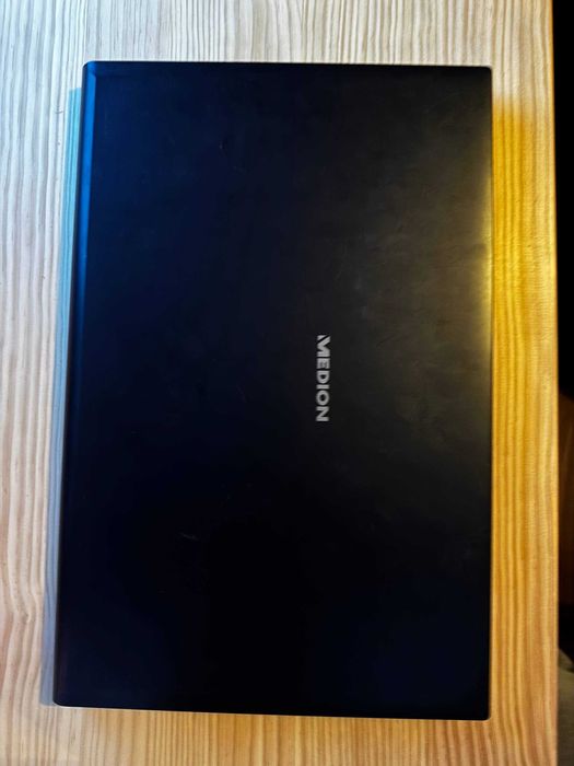 15.6" FullHD Intel Core i7-8550U, 8GB RAM, 1TB HDD 128GB SSD MX150-2GB