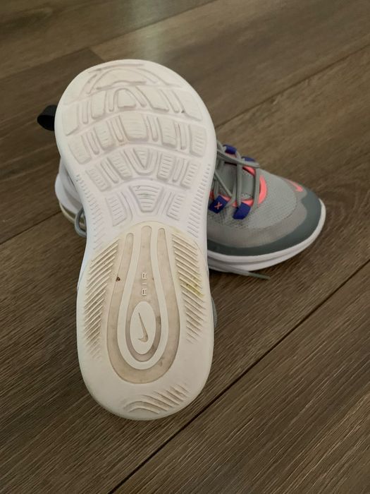 Кросівки Nike Air Max Axis