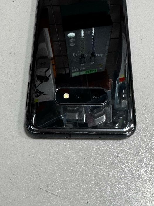 Samsung S10E 6/128 gb