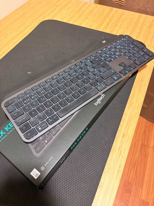 Logitech MX Keys Bluetooth ou RX