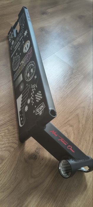 Deck Nkd mono  black
