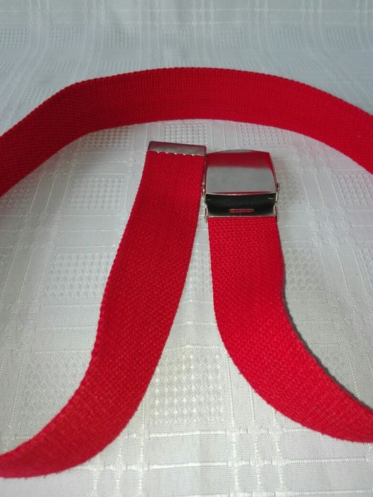 Pasek męski czerwony 112cm, jak nowy