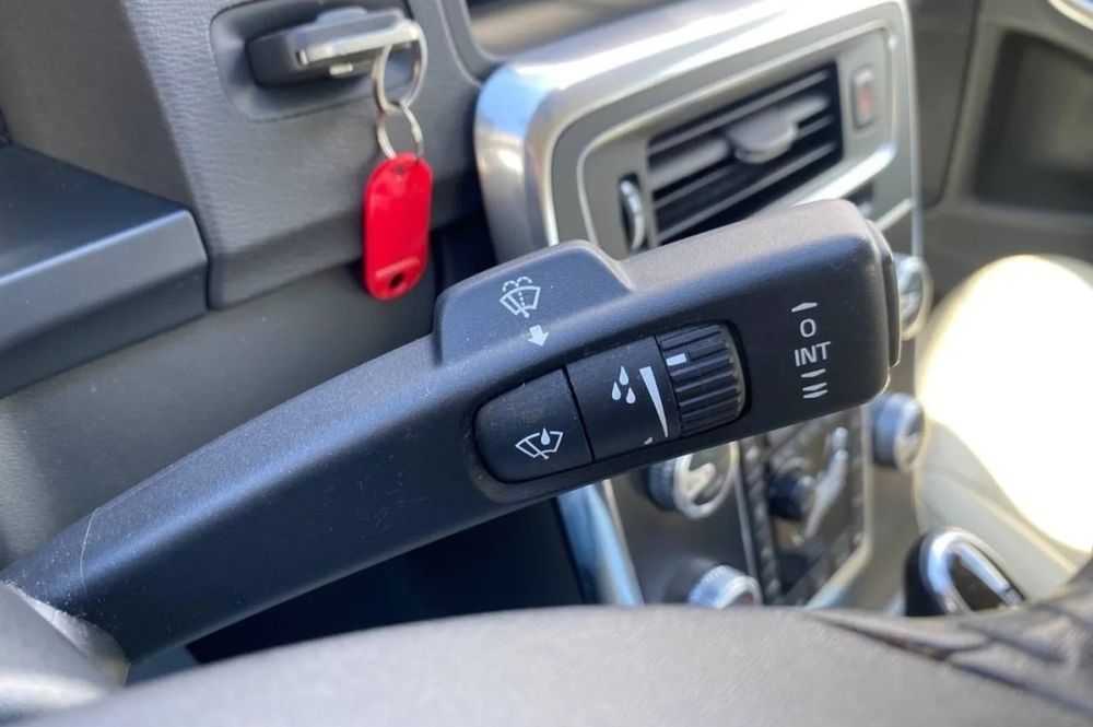Volvo s60 16 рік