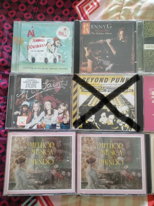 Vários cd's de Música