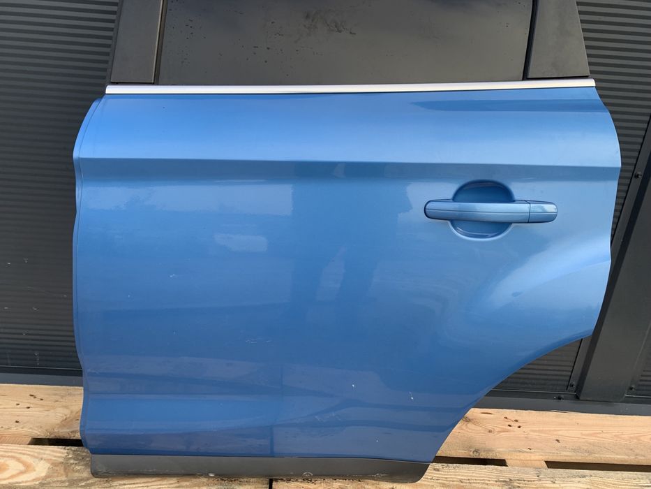Ford Kuga MK1 drzwi lewe tylne lewy tył niebieskie