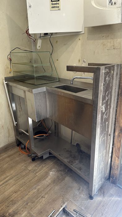 Movél inox com pia
