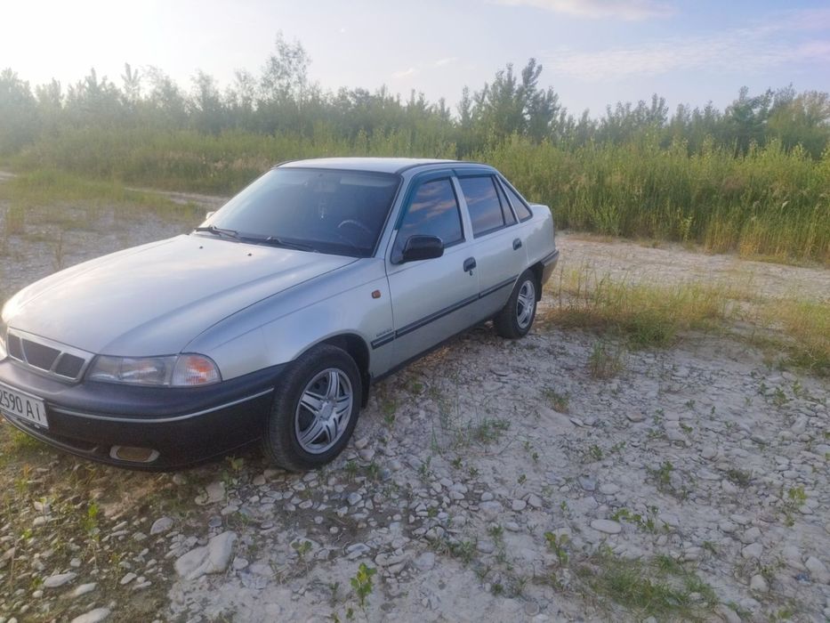Авто Део нексія Daewoo Nexia 1.5
