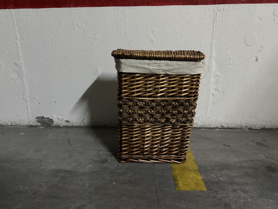 Cesto ( pequeno ) pra guardar coisas