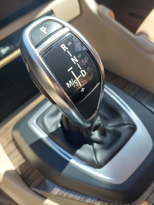 Продам bmw x1 2013