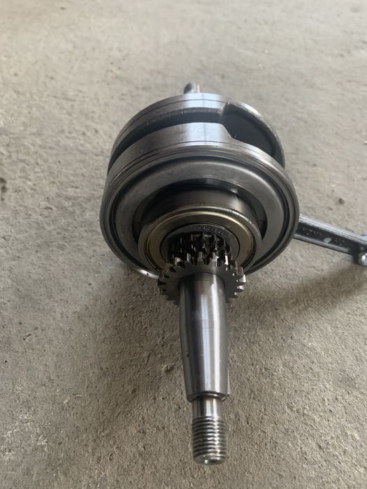 Продам оригинальный коленвал от SH150 2013