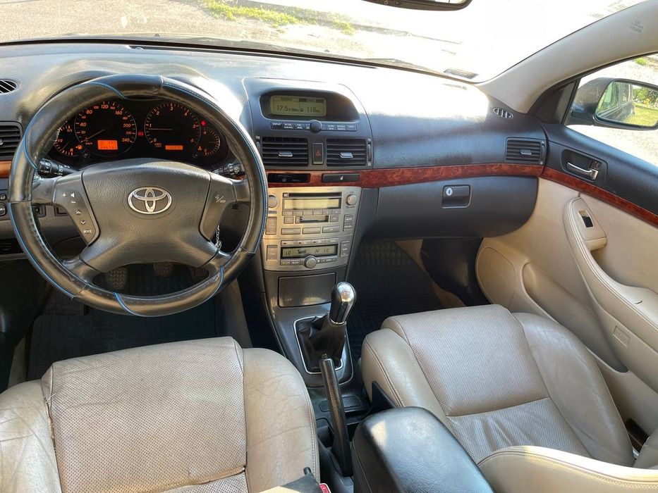 Toyota Avensis (Тойота Авенсіс) 2006 Рік  2.0 Дизель Гарний Універсал  Працюючий Кондиціонер