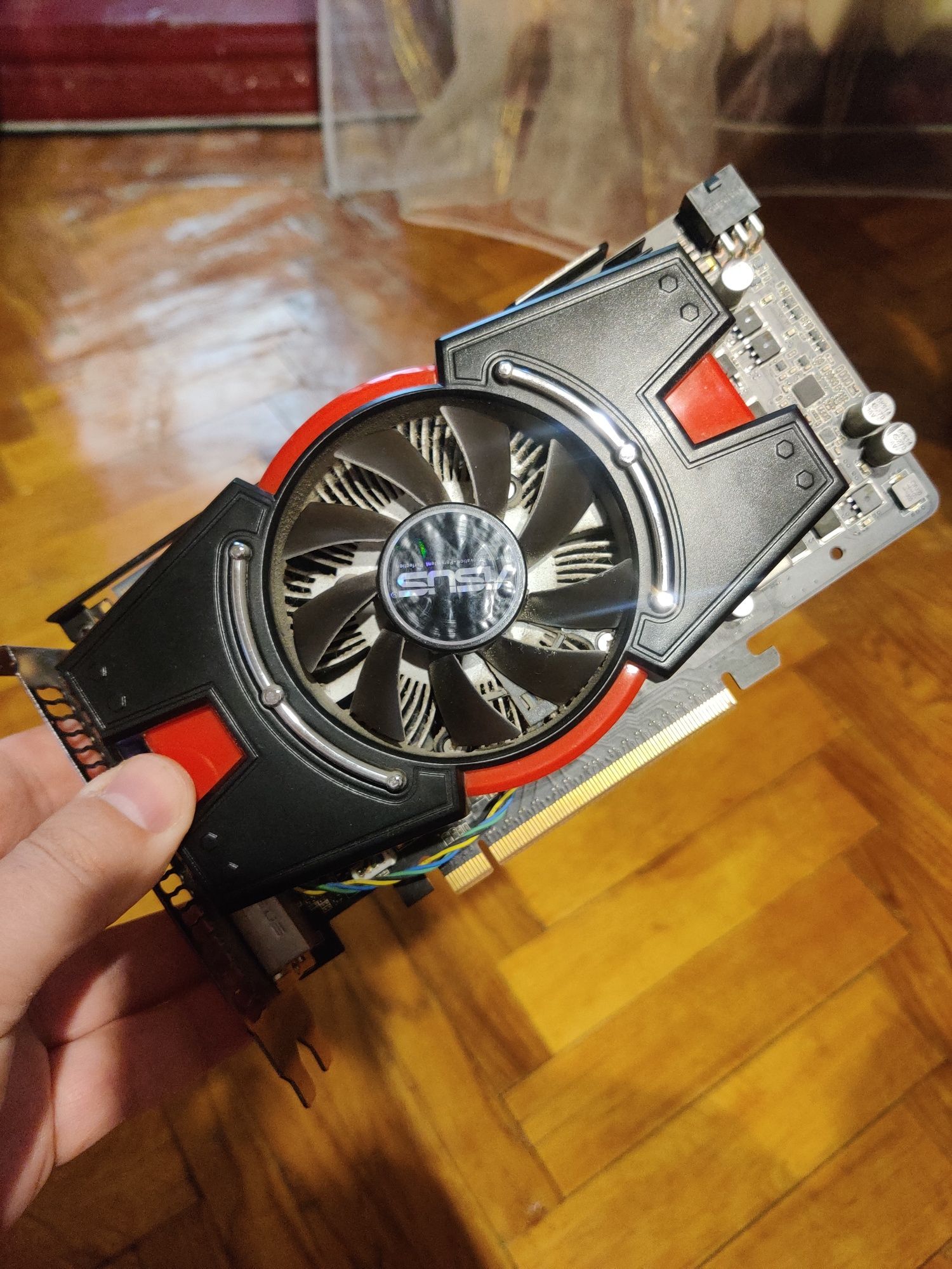Видеокарта Nvidia Geforce GTX 550 TI , 1Gb ddr5 192bit: 500 грн ...