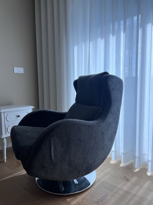 Cadeirão giratório estofado – como novo