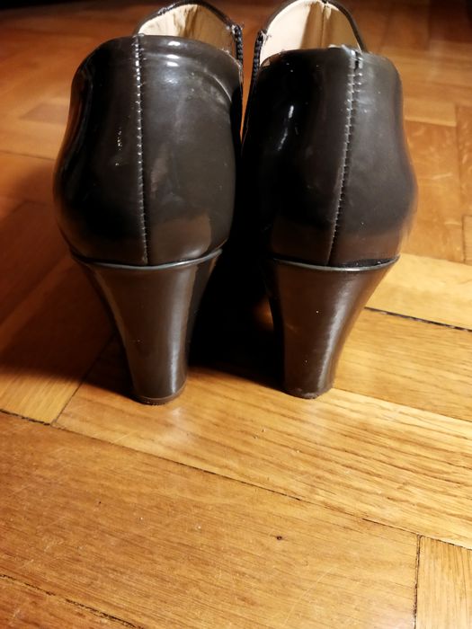 botki na obcasie Clarks 37