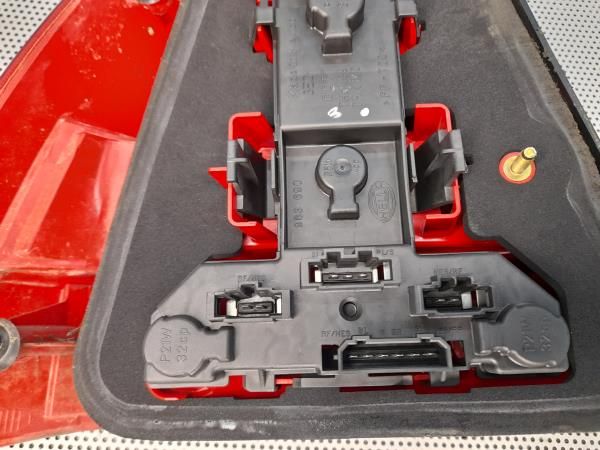 Farolim direito VOLKSWAGEN Bora (1J2)