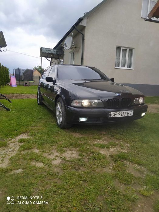 БМВ е39 бензин 2.3 с документами порядок пороги надо будет варить!!!