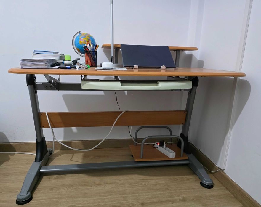 Secretaria com modolos