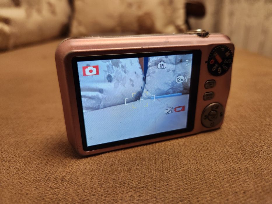 Фотоапарат fujifilm finepix jv100