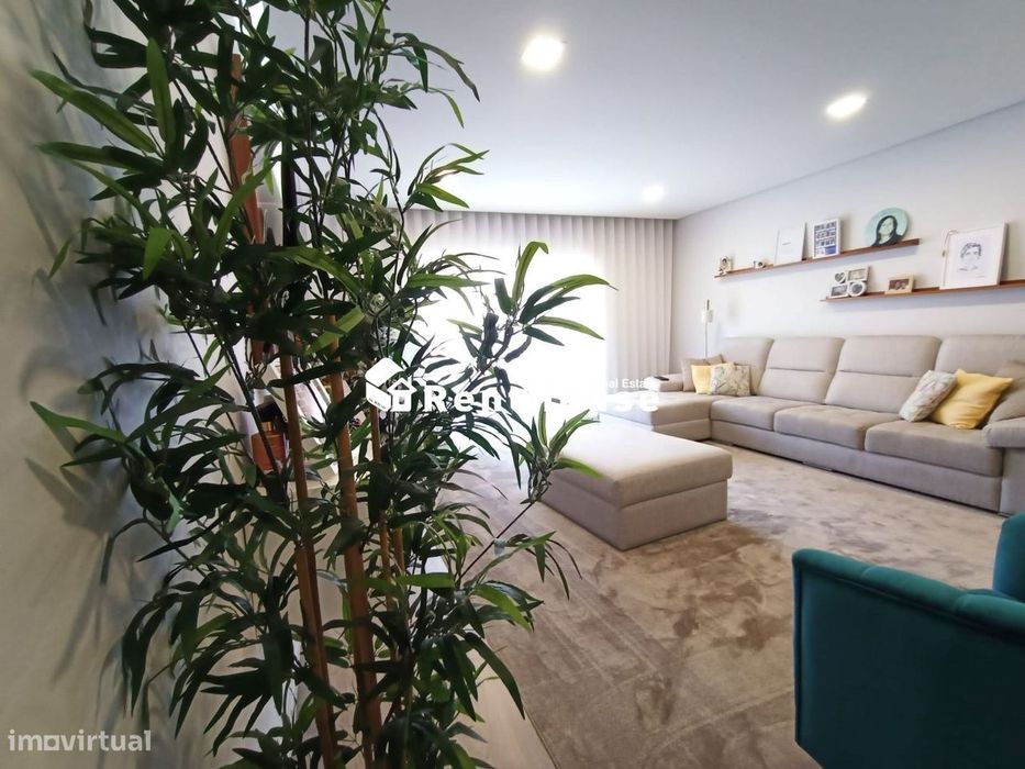 T4+1 Duplex com garagem dupla Quinta da Borloteira