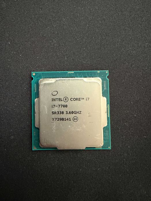 Процесор Intel Core i7-7700 3.6–4.2 GHz / LGA1151 / 4 ядра 8 потоків
