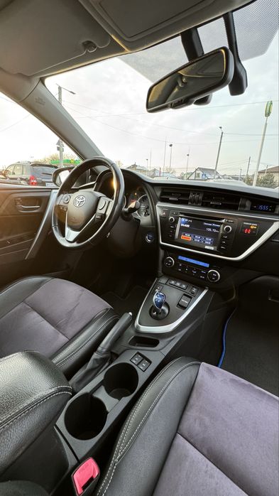 Toyota Auris Hybrid Тойота Ауріс 2014 р 1,8 бенз/електро АКПП Панорама