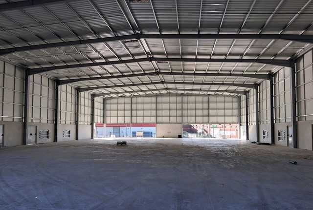 Lojas na zona comercial do Montijo