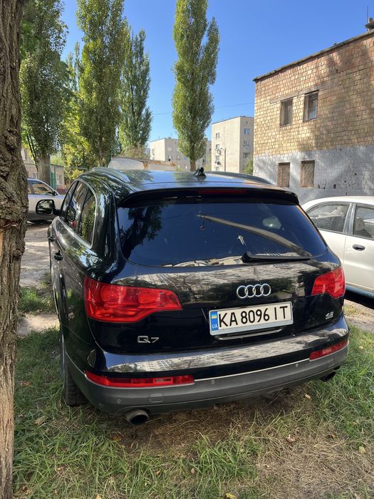 Продам AUDI Q7 2007 год випуска