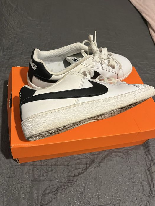 Tenis nike court royale