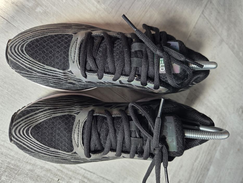 Diadora Mythos Blushield Fly 2