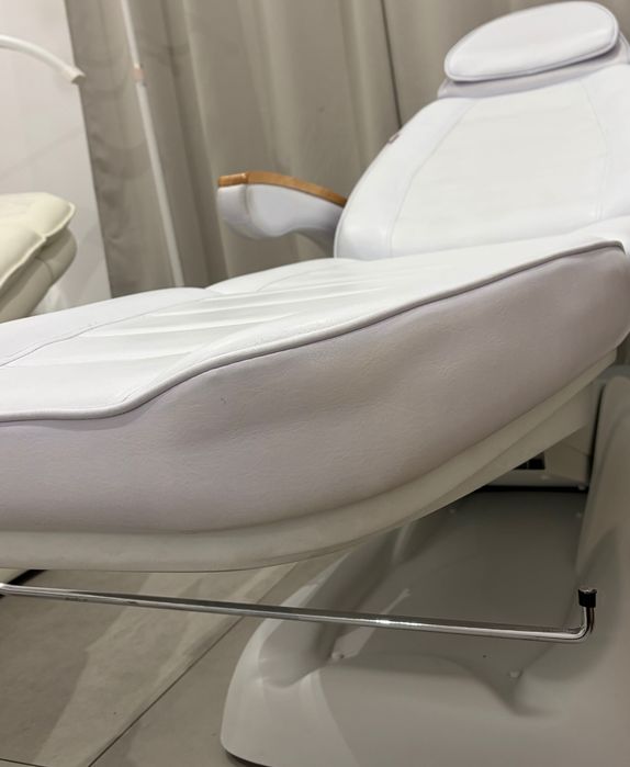Fotel kosmetyczny elektryczny Calissimo 3 silniki | Stan bdb | Pedicure |