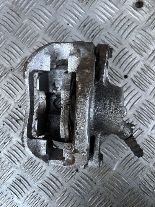 Суппорт передний ситроен немо citroen nemo