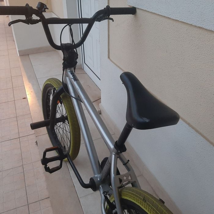Bicicleta de manobras bmx