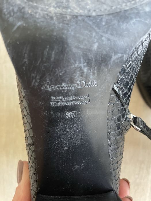 Botins pretos pele Massimo Dutti 37