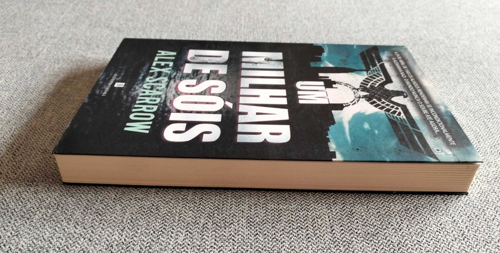 Livro "Um milhar de sóis" Alex Scarrow