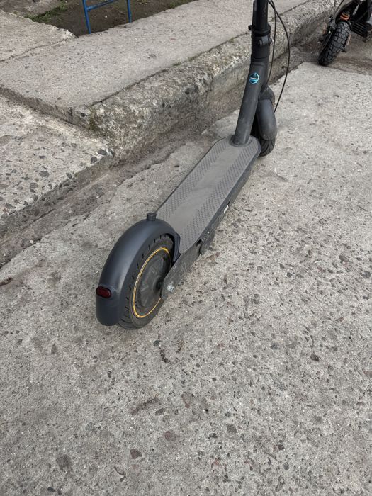 Продам Ninebot g 30 max