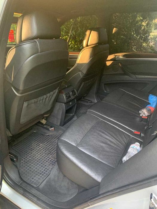 Продам БМВ х5 е70